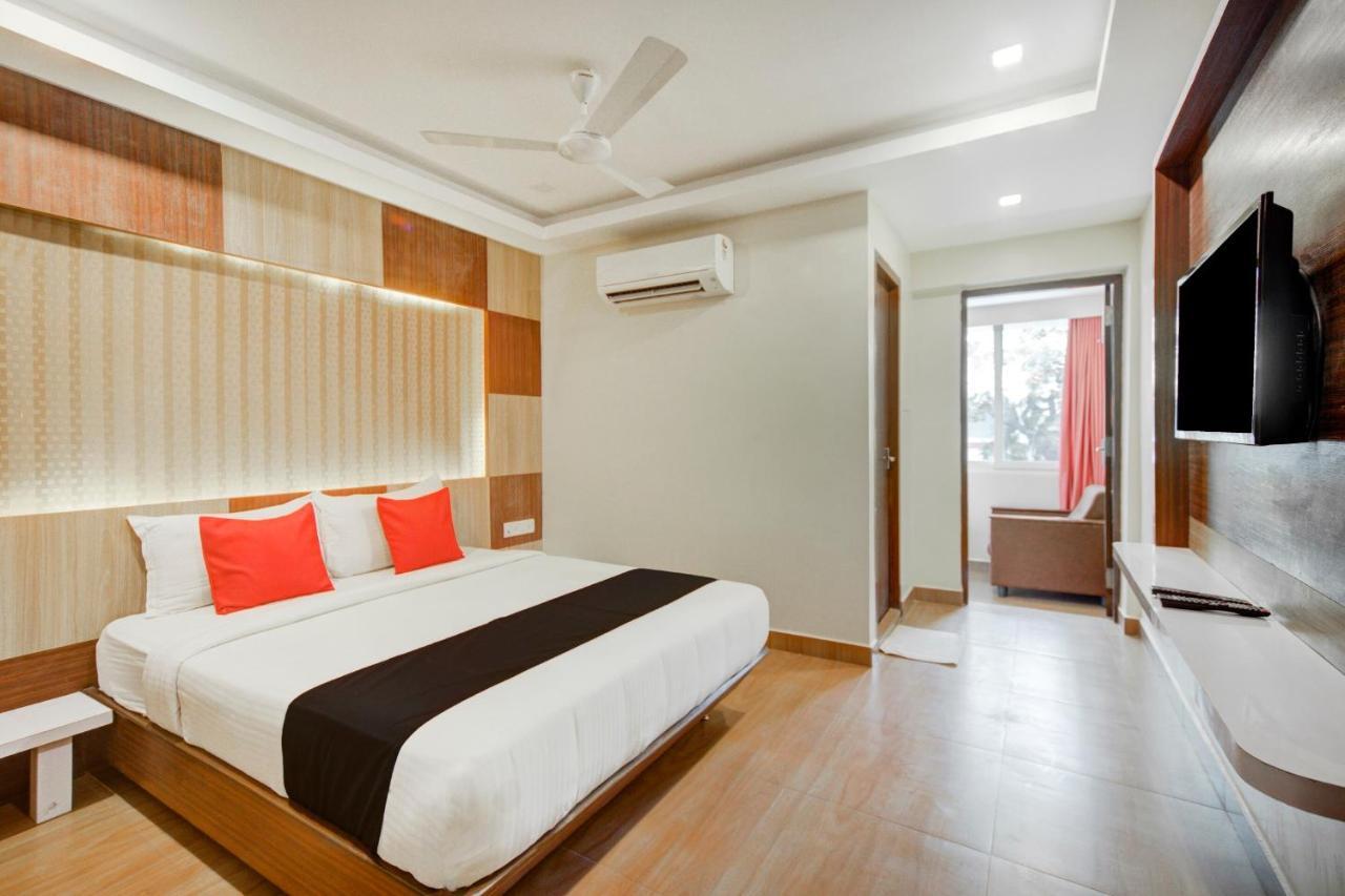 Collection O 75820 Madras Metro Club, T Nagar Chennai Dış mekan fotoğraf